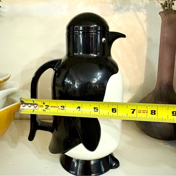 Vintage 1980s Metrokane Penguin Thermal 1 Quart Carafe With Googly Eyes - Picture 10 of 10